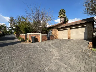 2 Bedroom Townhouse To Rent in Midrand - img