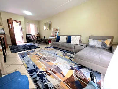 2 Bedroom Apartment For Sale in Midrand - uGjs.webp