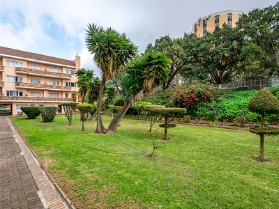 1 Bedroom Apartment For Sale in Cape Town - Sq3P.webp