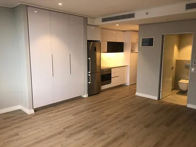 0.5 Bedroom Apartment To Rent in Cape Town - iFU1.webp