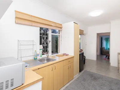 1 Bedroom Apartment To Rent in Cape Town - iR3n.webp