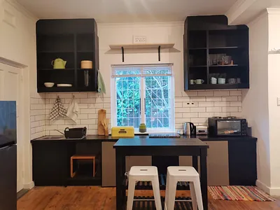 0.5 Bedroom Apartment To Rent in Cape Town - img