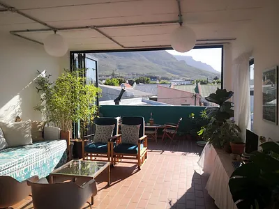 1 Bedroom Apartment To Rent in Cape Town - nePc.webp