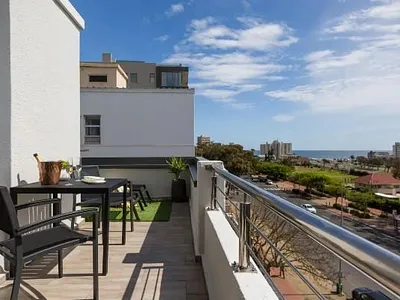2 Bedroom Apartment For Sale in Cape Town - eyNc.webp