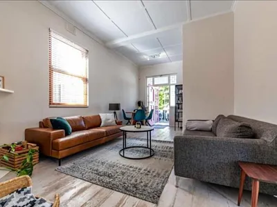 2 Bedroom House To Rent in Cape Town - q3re.webp