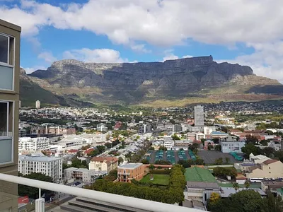 2 Bedroom Apartment To Rent in Cape Town - ODw7.webp