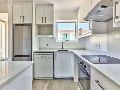 2 Bedroom Apartment To Rent in Cape Town - LwgT.webp