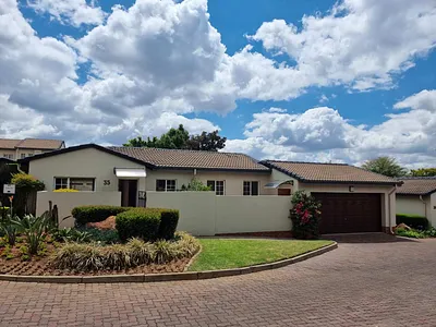 2 Bedroom Townhouse To Rent in Pretoria - JEKh.webp