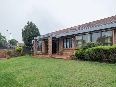 3 Bedroom House For Sale in Pretoria - img