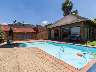 4 Bedroom House For Sale in Centurion - jPIL.webp