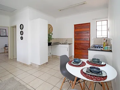 2 Bedroom Apartment For Sale in Edenvale - oWGo.webp