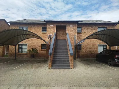 3 Bedroom Townhouse For Sale in Alberton - QmUQ.webp