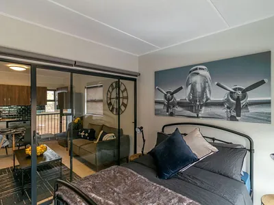 1 Bedroom Apartment For Sale in Sandton - img