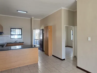 2 Bedroom Apartment To Rent in Gordons Bay - c27q.webp