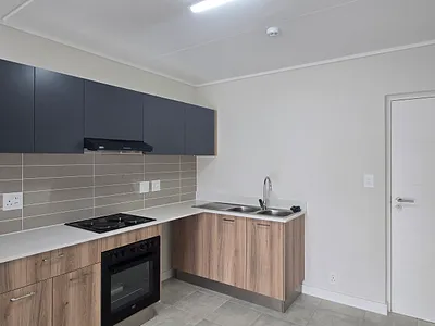 2 Bedroom Apartment To Rent in Gordons Bay - IJmK.webp