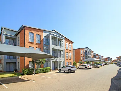 2 Bedroom Apartment For Sale in Boksburg - img