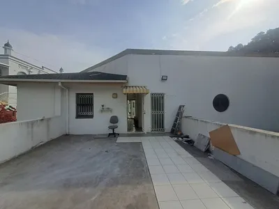 3 Bedroom Apartment To Rent in Durban - t74B.webp