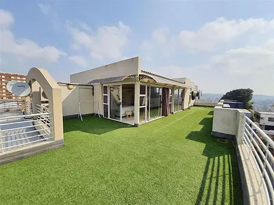 4 Bedroom Apartment For Sale in Durban - 1AHc.webp