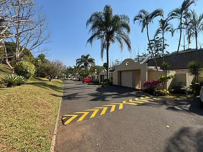 2 Bedroom House To Rent in Durban - 9LVj.webp