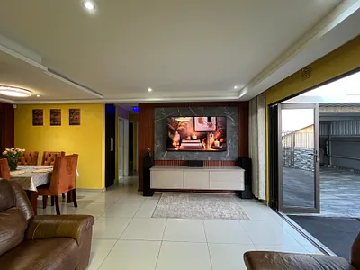 3 Bedroom House For Sale in Phoenix - f8KC.webp