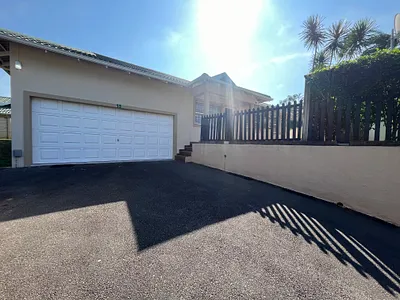3 Bedroom Townhouse For Sale in Umhlanga - lqvs.webp