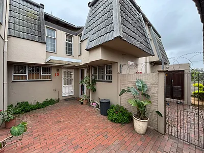 2 Bedroom Apartment For Sale in Durban - img