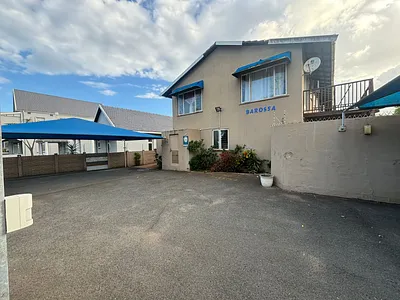 3 Bedroom Townhouse For Sale in Durban - qGhY.webp