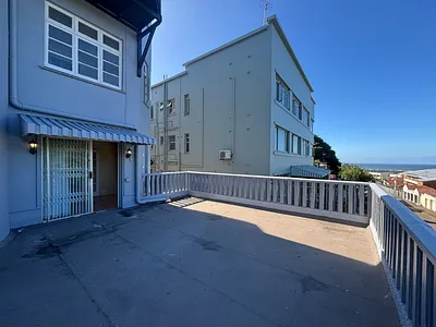2 Bedroom Apartment For Sale in Durban - Yv9M.webp
