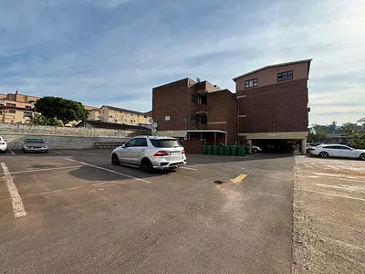 1 Bedroom Apartment For Sale in Durban - OxnF.webp