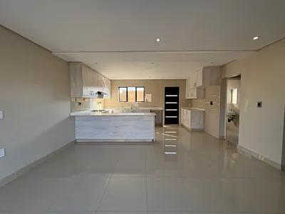 3 Bedroom Townhouse For Sale in Phoenix - RZTS.webp