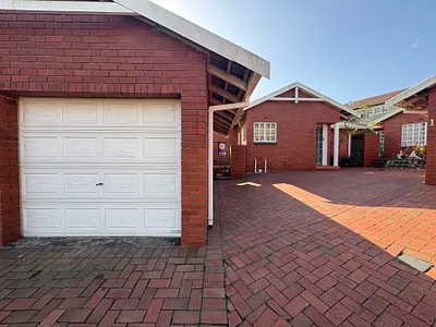 2 Bedroom Townhouse To Rent in Mount Edgecombe - wEFy.webp