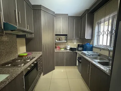 3 Bedroom Townhouse To Rent in Phoenix - NZzr.webp