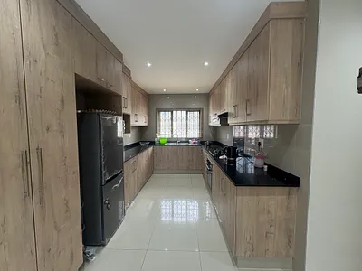 3 Bedroom Apartment To Rent in Phoenix - img