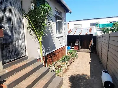 2 Bedroom House To Rent in Durban - wNJi.webp