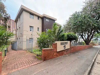 3 Bedroom Apartment For Sale in Durban - iLqe.webp