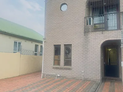 3 Bedroom Townhouse For Sale in Durban - xFrc.webp