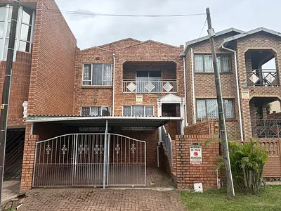 3 Bedroom House For Sale in Phoenix - FaKQ.webp