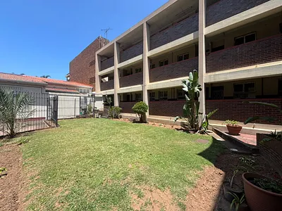 2 Bedroom Apartment For Sale in Durban - MciY.webp
