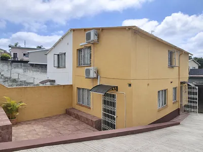 3 Bedroom House For Sale in Chatsworth - IEye.webp