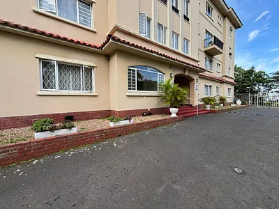 2 Bedroom Apartment For Sale in Durban - f0xP.webp
