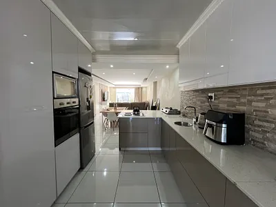 3 Bedroom House For Sale in Phoenix - CQXp.webp