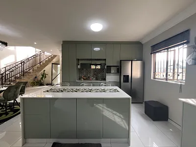 4 Bedroom House For Sale in Verulam - SEXr.webp