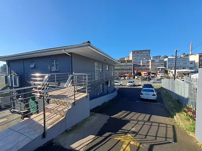 2 Bedroom Apartment To Rent in Durban - img