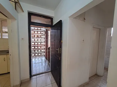 1.5 Bedroom Apartment To Rent in Durban - img