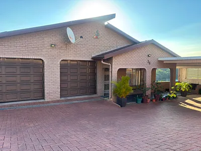 5 Bedroom House To Rent in Durban - tbYi.webp