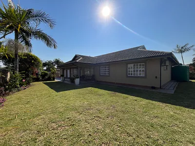 3 Bedroom Townhouse For Sale in Mount Edgecombe - sTjM.webp