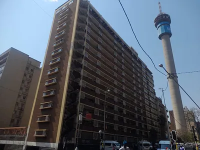 1 Bedroom Apartment For Sale in Johannesburg - img