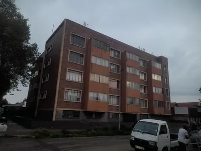 1 Bedroom Apartment For Sale in Johannesburg - Ov10.webp
