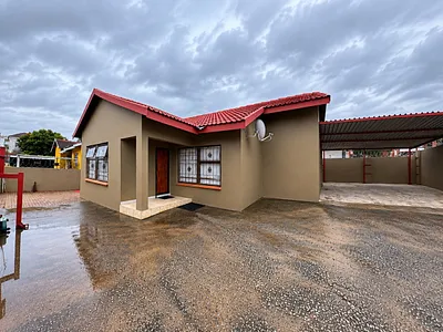 3 Bedroom House For Sale in Nelspruit - gB6V.webp