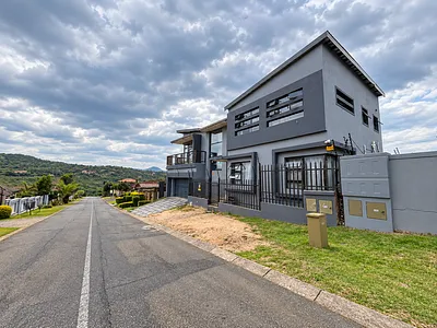 13 Bedroom House For Sale in Nelspruit - pNHy.webp